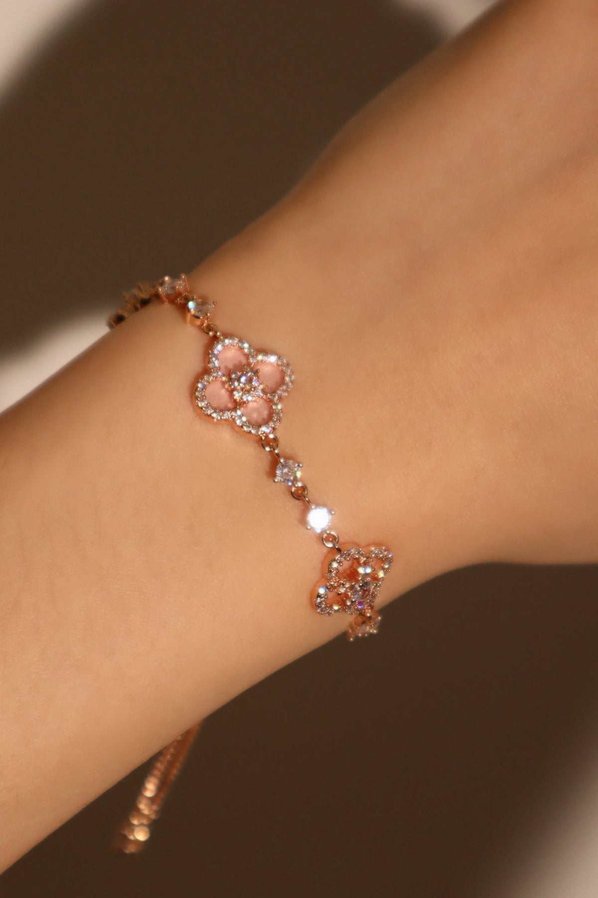 14K Rose Gold Plated Pink Lucky Leaf Shell Pearls Bracelet