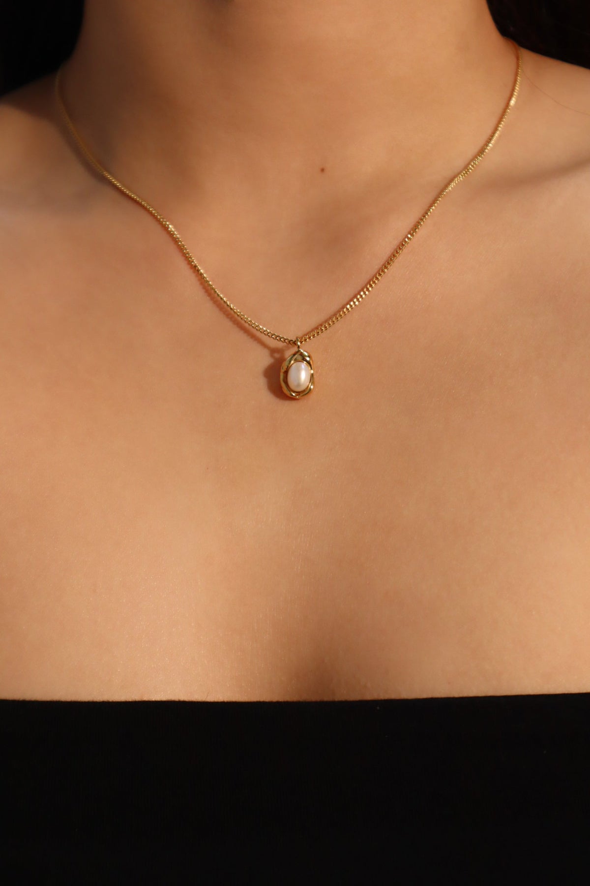18K Gold Stainless Steel Pearl Shell Necklace