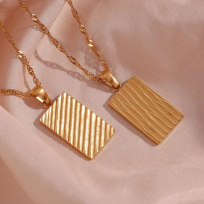 Dahlia Gold Necklace