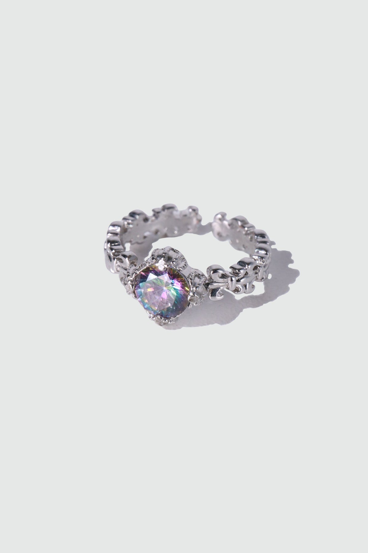 Black Gem Iris Ring